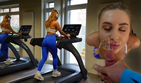 Вчера только заселился в дом, а сегодня уже жарю соседку после фитнеса!...