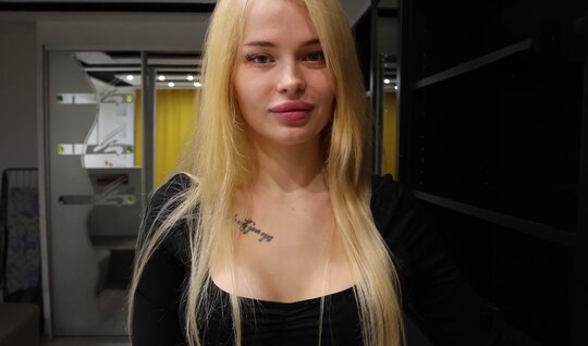 Приятель Влады сделал комп и получил секс...