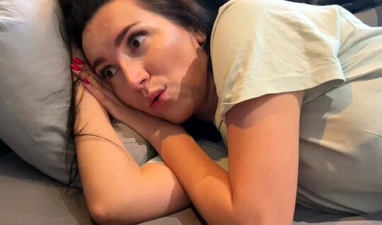 Потискал мачеху за жопу, а после член свой засадил!