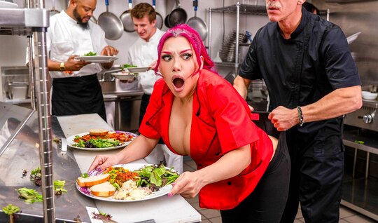 Надо готовить хорошо, потому в попу трахнет, или куда еще..