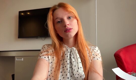 Репетиторша Купорова Крупа с удовольствием сосет мой член на занятии...